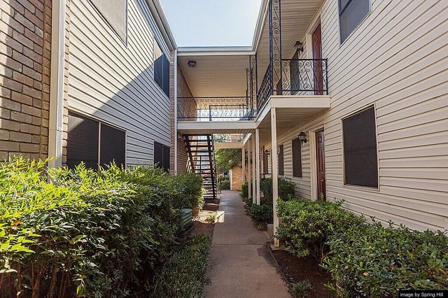 Spring Hill - 22